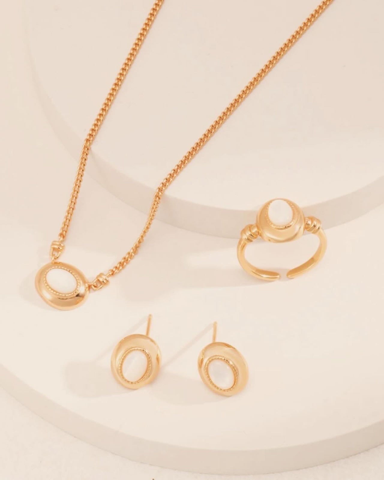 Pinctada Albina Pearl Necklace Set